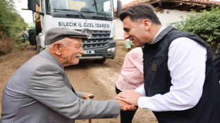 Sıcak asfalt serim çalışmaları devam ediyor