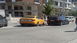 Siirtte maddi hasarlı trafik kazası meydana geldi