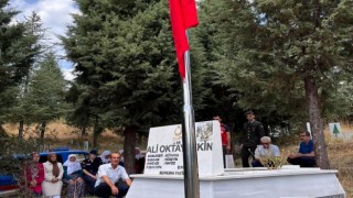 Simavda şehit asker Oktaytekin, mezarı başında anıldı