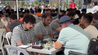 Sincan Parkta satranç turnuvası heyecanı