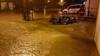 Sinopta şiddetli yağış taşkınlara yol açtı