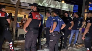 Şişlide Huzurlu Sokaklar denetimi: Polisi tehdit eden bir kişi gözaltına alındı