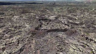 Sönmüş lavların arasındaki kale, gizemini koruyor