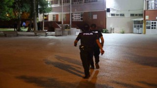 Tartıştığı kişiyi vurdu, polise ateş açıp kaçtı