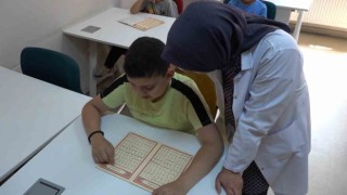 Tatvan Gençlik Merkezinde temel dini bilgiler eğitimi veriliyor