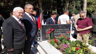 Tekirdağda 15 Temmuz anmaları başladı: Şehit mezarlıklarına karanfil bırakıldı