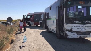 Tekirdağda yolcu minibüsü otomobille çarpıştı: 4 yaralı