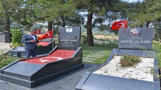 Tekkeköyden şehitlere vefa