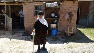 Torununun torununu gören 99 yaşındaki Zeynep Çınar 100üncü yaşı için gün sayıyor