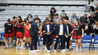 Turgutlu Belediyesi Kadın Basketbol Takımında teknik ekip ile yola devam