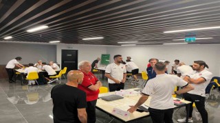 UEFA Pro Lisans Antrenör Eğitim Programının liderlik modülü başladı