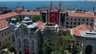 Üsküdarda tarihi binanın kubbesi yanarak çökmüştü, çalışmalar havadan görüntülendi
