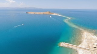 Uzmanlardan Van Gölü uyarısı