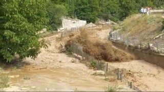 Uzunderede sulama göleti kapaklarının açılmasıyla sel yaşandı
