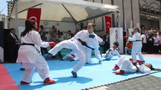 Vali Çiçek: “ERVA Spor Okulları projesi Kayserinin kendi içerisinden çıktı ve bütün Türkiyeye yayılıyor”