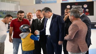Vali Çiftçiden atlama kulelerine inceleme