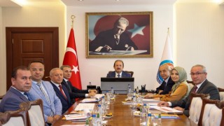 Vali Pehlivan: Mersinde bin 700 derslikli 89 okul inşaatı bulunuyor
