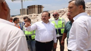 Vali Pehlivan, Yenişehir ilçesinde toplu konut inşaatında incelemelerde bulundu