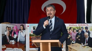 Vali Yılmaz, İmza Günü Programına Katıldı