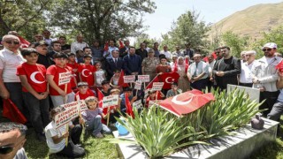 Vanda Sündüz Yaylasında şehit edilen 24 kişi mezarları başında anıldı