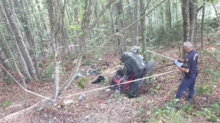 Sakarya'da Yayla yolunda kontrolden çıkan arazi aracı devrildi: 1 ölü