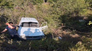 Yoldan çıkan araç ağaçlık alana uçtu: 1 yaralı