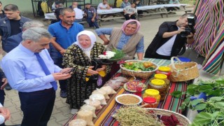 Yozgat Valisi Özkan, Türkmen kültürünün tanıtıldığı stantları gezdi