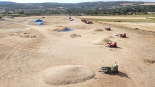 Yozgatta sıcak havada çiftçilerin hasat mesaisi sürüyor