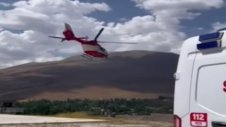 Yüksekten düşen bebek için helikopter ambulans havalandı