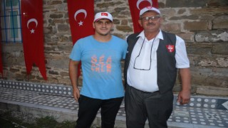 30 yıldır yaptığı cazgırlık mesleğini oğluna aşılıyor