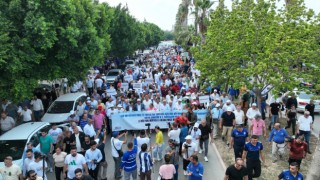 Adanalılar Havalimanlarının Kapatılmaması İçin Ayağa Kalktı