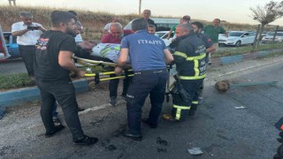 Adıyamanda 2 otomobil çarpıştı: 2 Yaralı