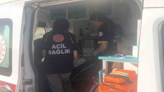 Adıyamanda iki otomobil çarpıştı: 2 yaralı