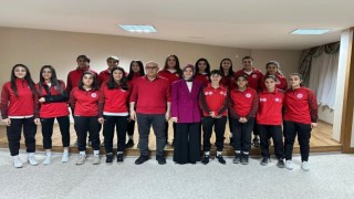 Ağrının kadın futbol takımı 2. Ligde