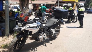 Alanyada kurallara uymayan motosiklet sürücülerine ceza kesildi