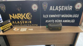 Alaşehirde eş zamanlı uyuşturucu operasyonu
