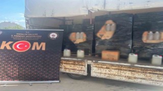 Antalyada 2 bin 840 litre sahte alkol ele geçirildi