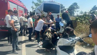 Arnavutköyde şehir hastanesi personellerini taşıyan servis kazaya karıştı: 5 işçi yaralı