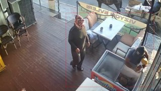 At arabasıyla 20 kilo eti böyle çaldılar