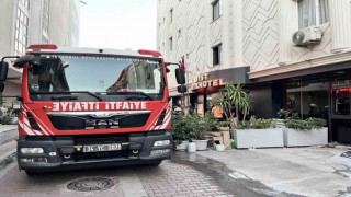Avcılarda bir otelin giriş katında yangın