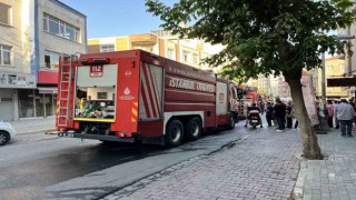 Avcılarda klima ünitesi patlayan daire kullanılamaz hale geldi