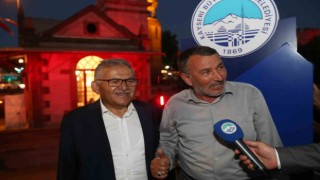 Avrupa İrtibat Merkezine gurbetçilerden tam not