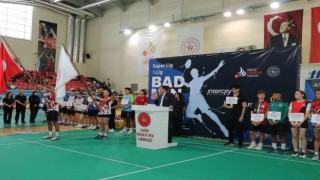 Badminton Süper Lig Müsabakaları Kayseride devam ediyor