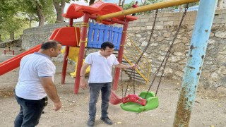 Bahçe'de Parklar Yenileniyor