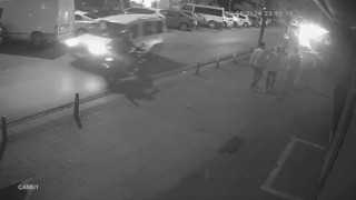 Bahçelievlerde 1 gencin hayatını kaybettiği silahlı saldırı kamerada