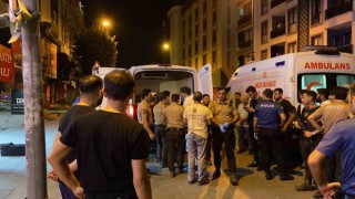 Bahçelievlerde caddede yürüyen 3 kişiye silahlı saldırı: 1 ölü, 1 yaralı