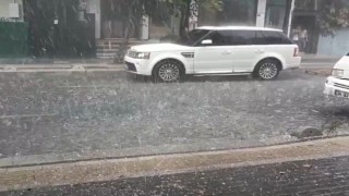 Bahçelievlerde dolu etkili oldu