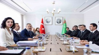 Bakan Fidan, Türkmenistan Dışişleri Bakanı Meredov ile bir araya geldi