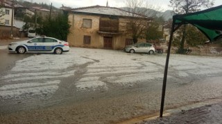 Baklanda dolu yağışı etkili oldu