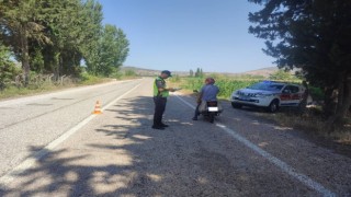 Balıkesirde jandarmadan trafik denetimi: 16 araç trafikten men